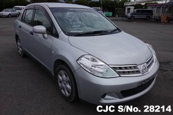 2009 Nissan / Tiida Latio Stock No. 28214