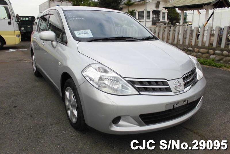 Nissan tiida 2009