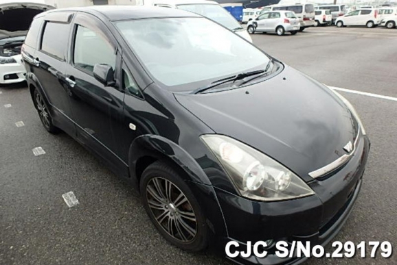 2003 Toyota / Wish Stock No. 29179