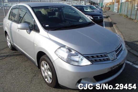 2009 Nissan / Tiida Latio Stock No. 29454