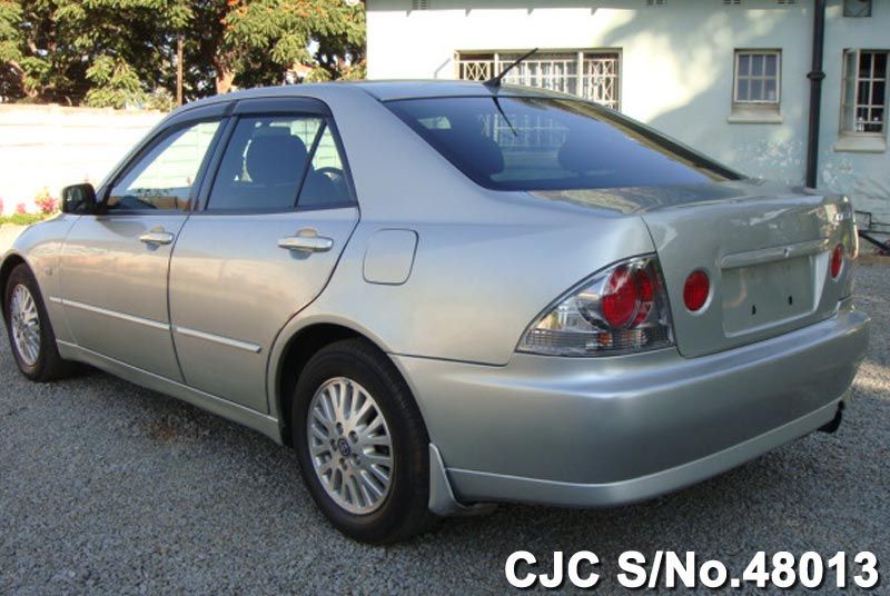 Toyota altezza 2002