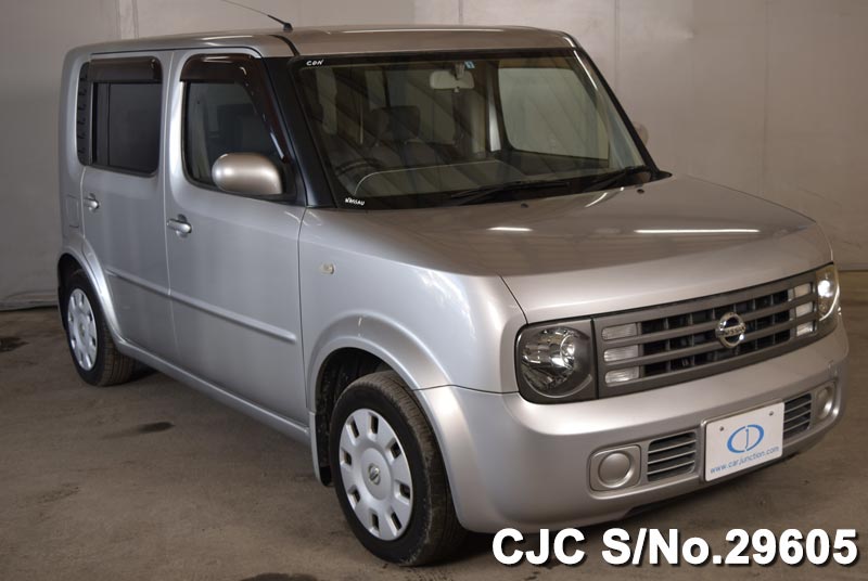 Nissan cube 2004 год