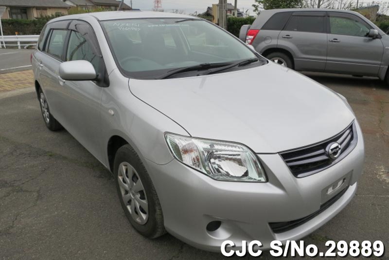 Toyota corolla fielder 2010
