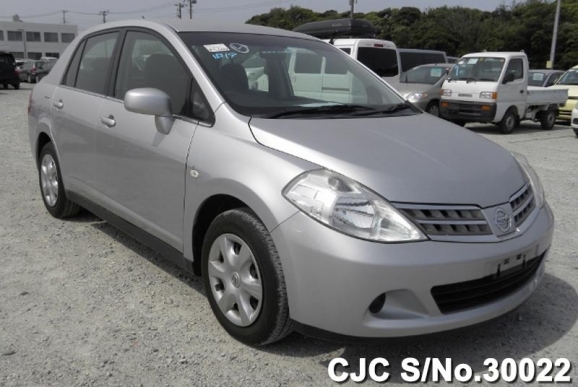 2009 Nissan / Tiida Latio Stock No. 30022