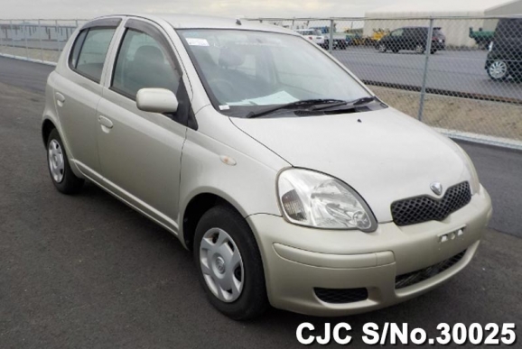 2002 Toyota / Vitz - Yaris Stock No. 30025
