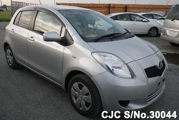 2005 Toyota / Vitz - Yaris Stock No. 30044