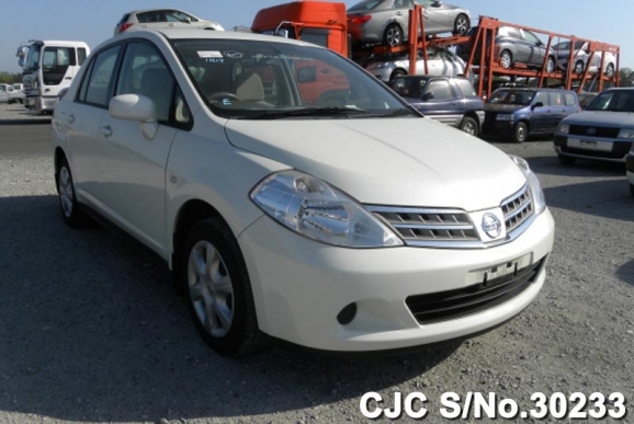 2010 Nissan / Tiida Latio Stock No. 30233