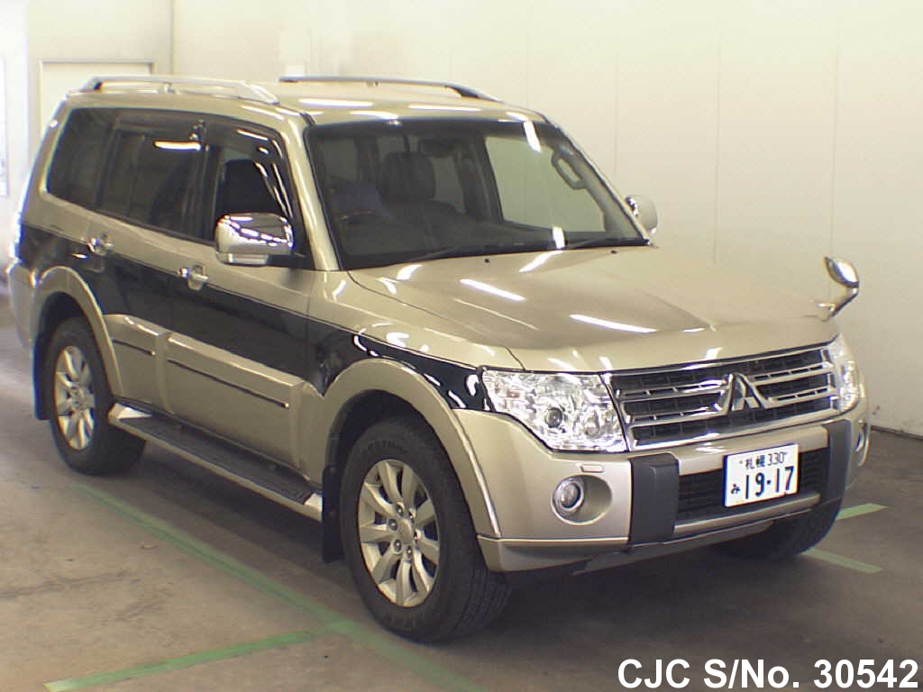 2011 Mitsubishi Pajero Gold 2 Tone for sale Stock No. 30542