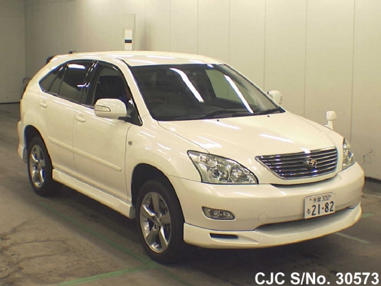 2004 Toyota / Harrier Stock No. 30573