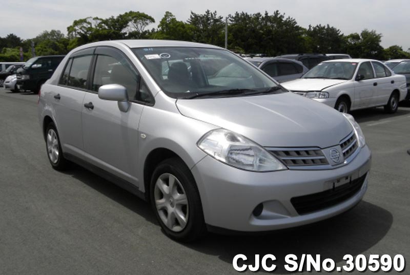 Nissan tiida latio 2010