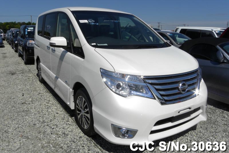 Nissan serena 2015