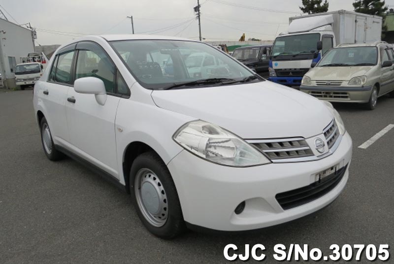 Nissan tiida latio 2010