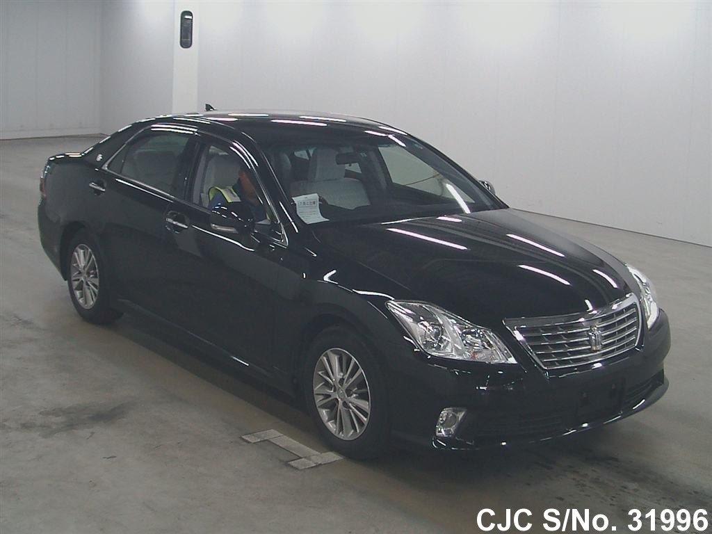 Toyota crown 2012