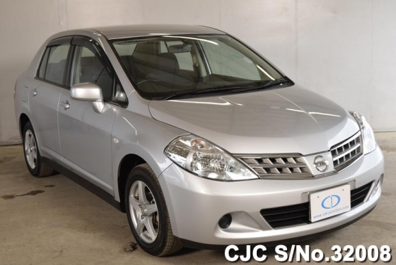 2009 Nissan / Tiida Latio Stock No. 32008