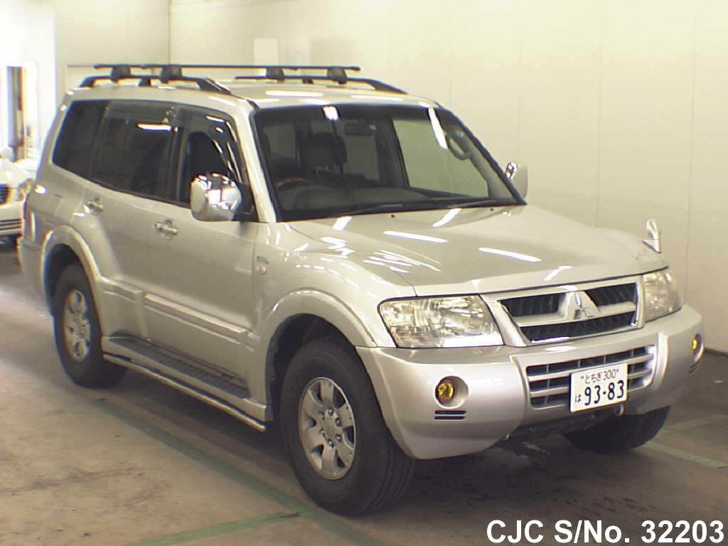 Mitsubishi pajero 2003
