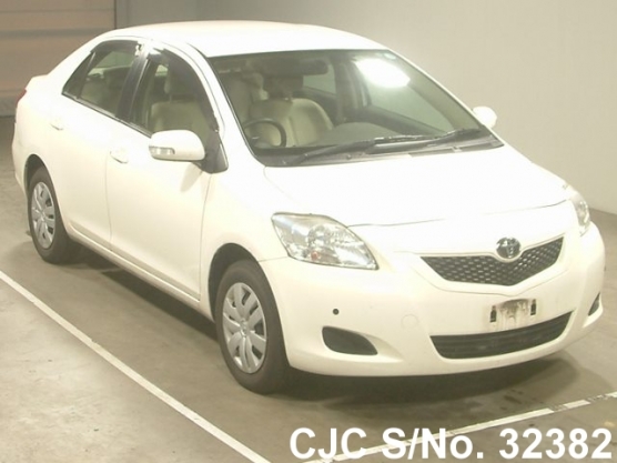 2010 Toyota / Belta Stock No. 32382
