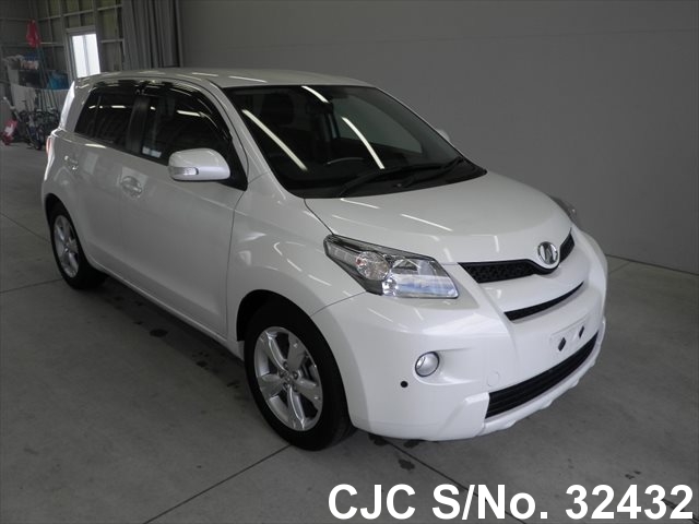 Toyota ist 2010