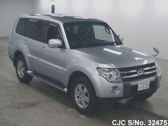 2007 Mitsubishi / Pajero Stock No. 32475