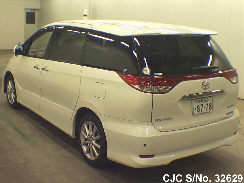 Toyota estima 2010