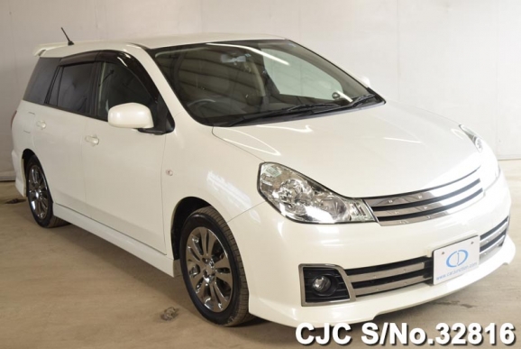 2011 Nissan / Wingroad Stock No. 32816
