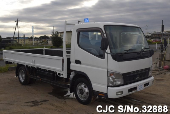 2009 Mitsubishi / Canter Stock No. 32888