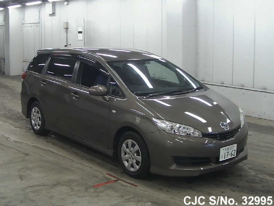 2010 Toyota / Wish Stock No. 32995
