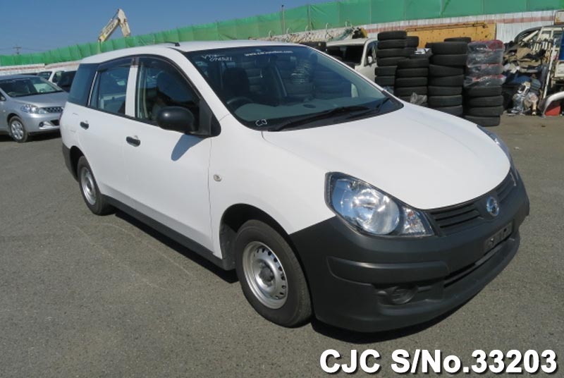 Nissan ad van
