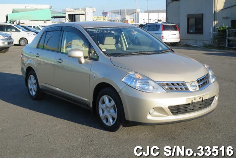 Nissan tiida latio 2010