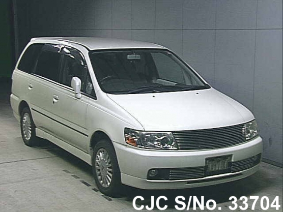 2002 Nissan / Bassara Stock No. 33704