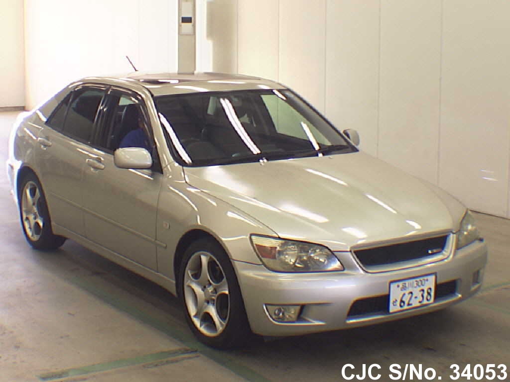Toyota altezza 1998