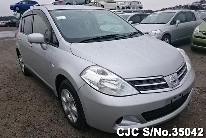 Nissan tiida 2009