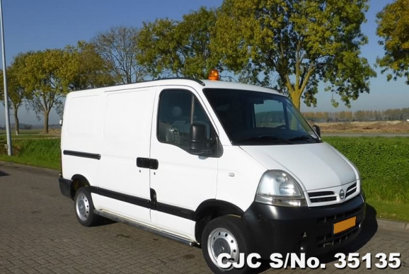 2004 Nissan / Interstar Stock No. 35135