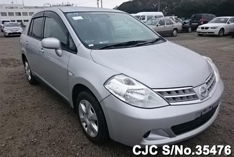 Nissan tiida latio 2010