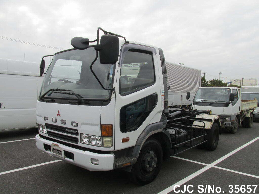 Митсубиси fuso fighter Митсубиси fuso fighter