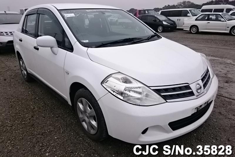 Nissan tiida latio 2010