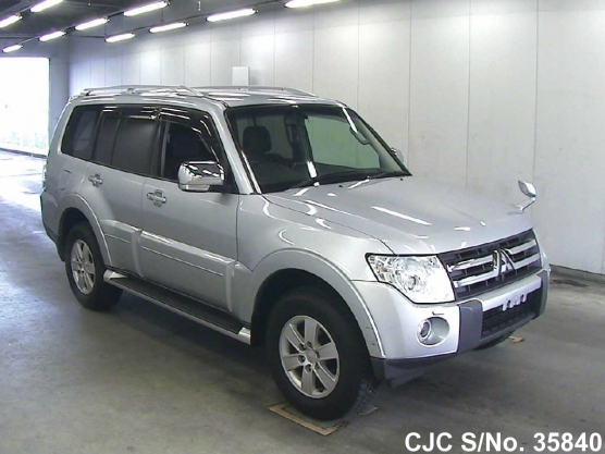 2007 Mitsubishi / Pajero Stock No. 35840