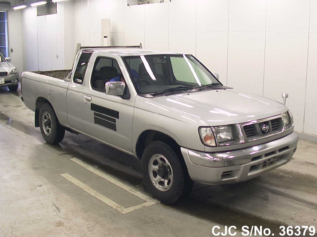 Nissan datsun 1998