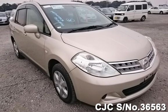 2010 Nissan / Tiida Latio Stock No. 36563