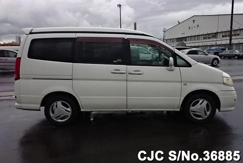 Nissan serena 2001