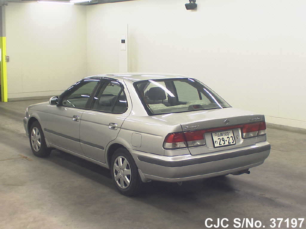 Nissan sunny 2000