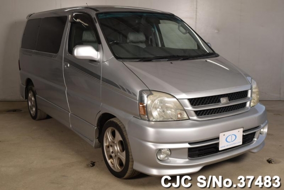 2002 Toyota / Regius Stock No. 37483