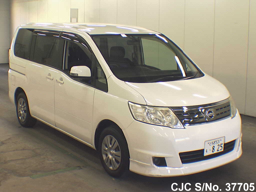 Nissan serena 2008