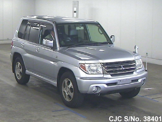 2006 Mitsubishi / Pajero io Stock No. 38401