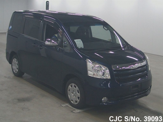 2008 Toyota / Noah Stock No. 39093