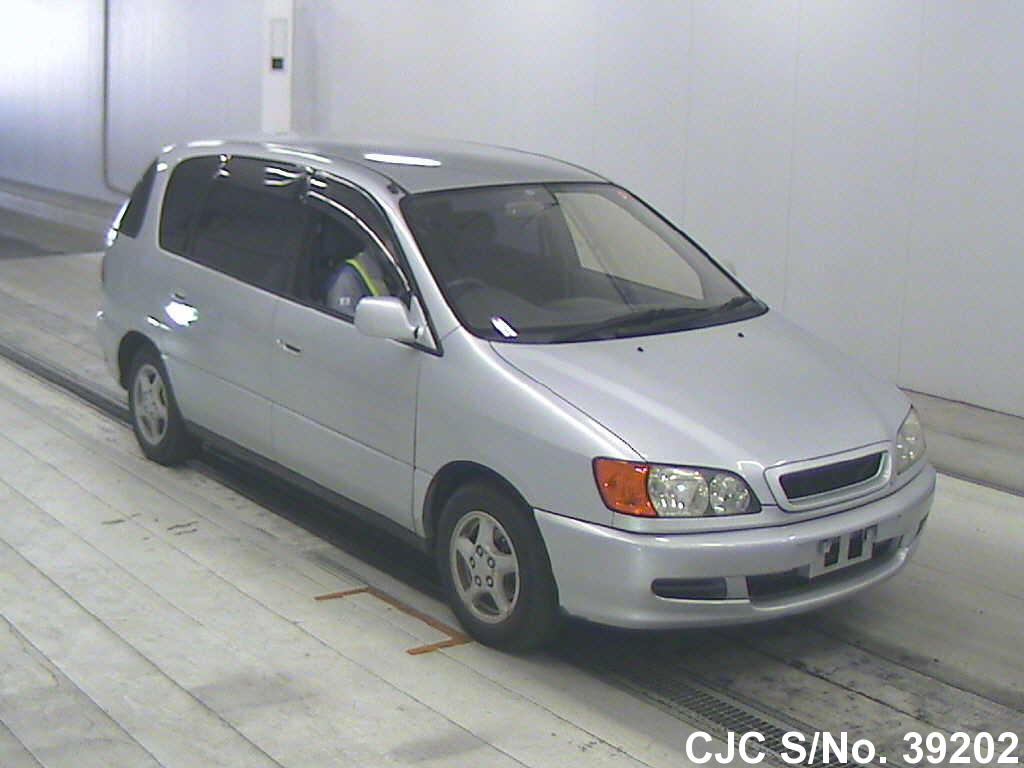 Toyota ipsum 1999