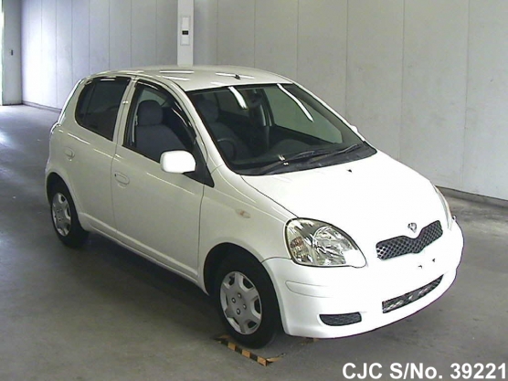2002 Toyota / Vitz - Yaris Stock No. 39221
