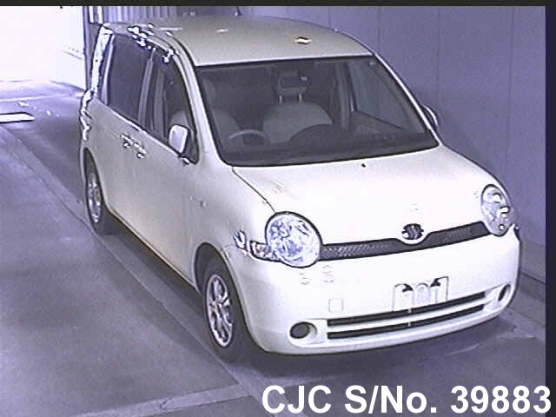 2004 Toyota / Sienta Stock No. 39883