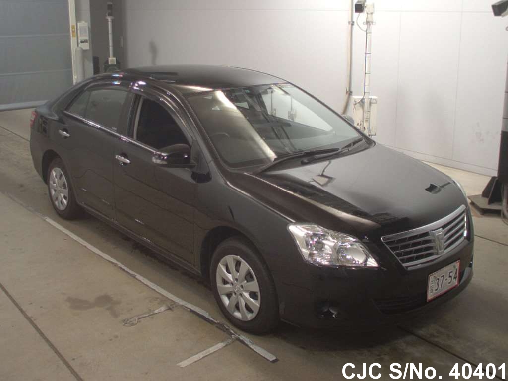 Toyota premio 2013