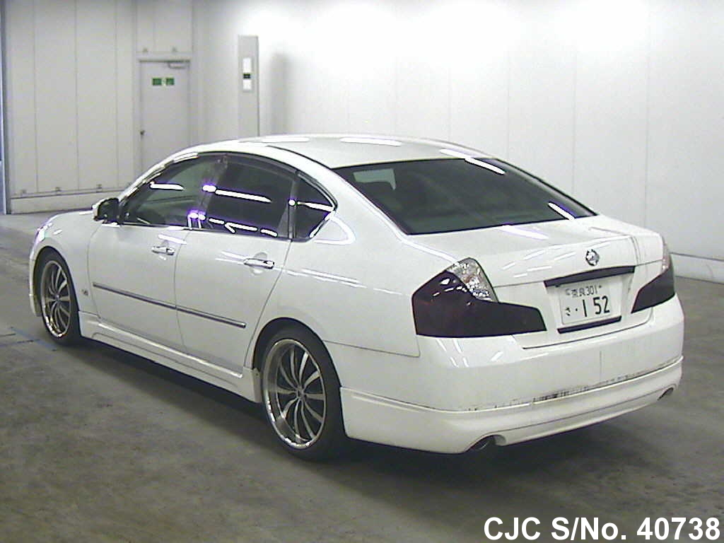 Nissan fuga 2005