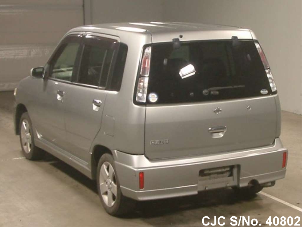 Nissan cube 2000